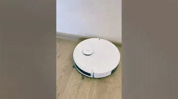 Робот-пылесос Ecovacs Deebot N8. Влажная уборка, уборка ковра, зарядка.